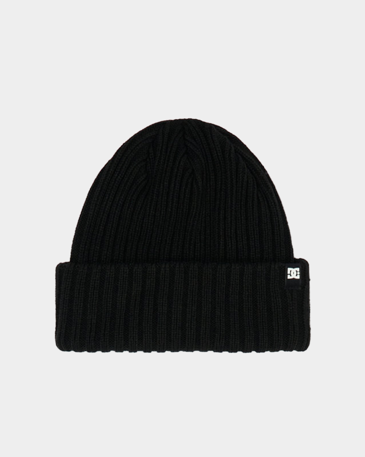 DC Fish N Destroy kids beanie in black, a cuffed 2x1 rib-knit beanie with a woven DC label on the turn-up
