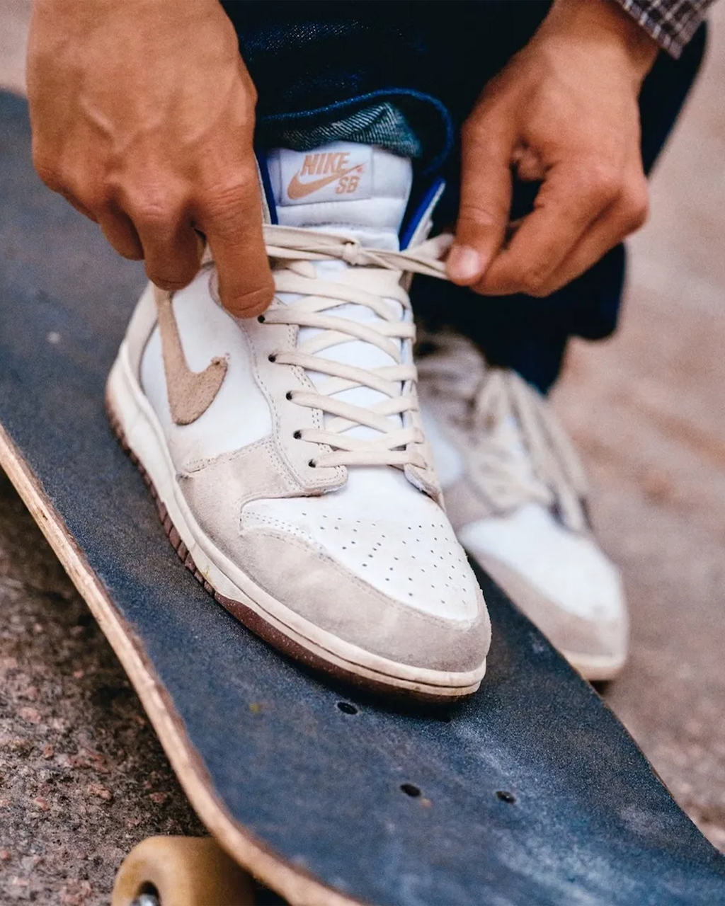 Nike SB x Beyond Dunk High Pro Shoes - White/Sand Dune/Blue Void/Ivory