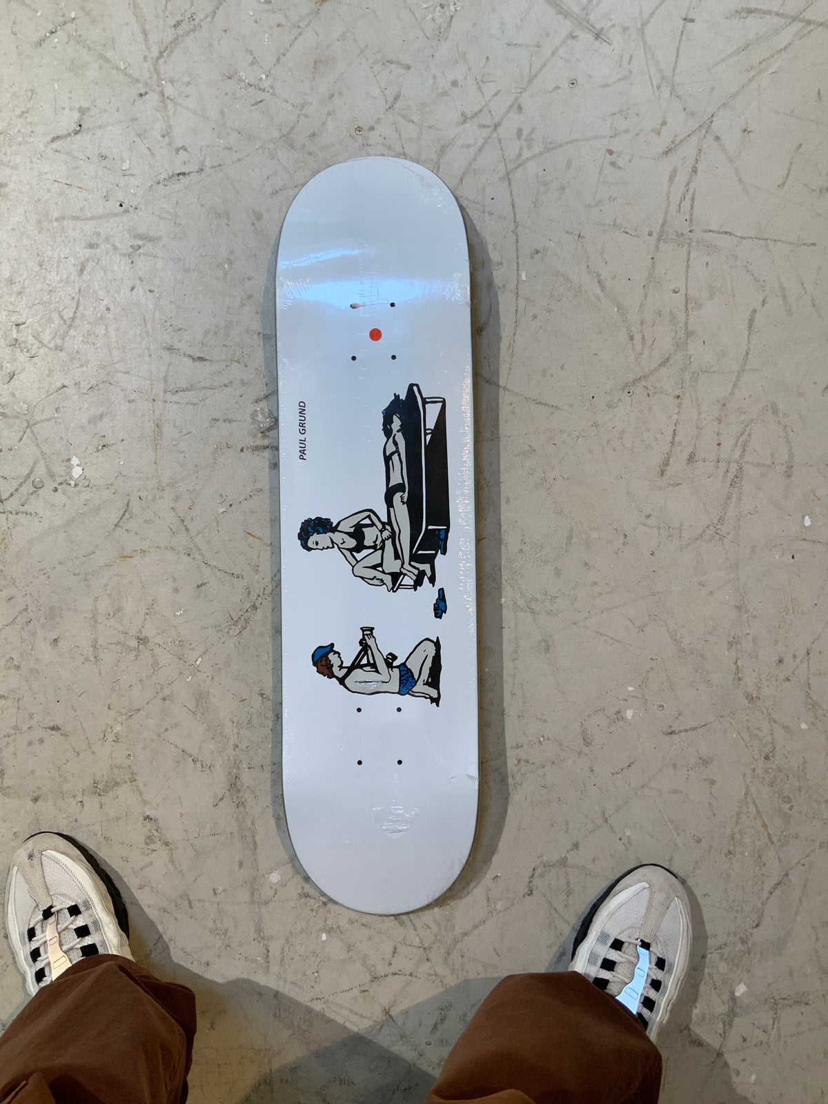 Polar Paul Grund Photographer Deck 8.125"