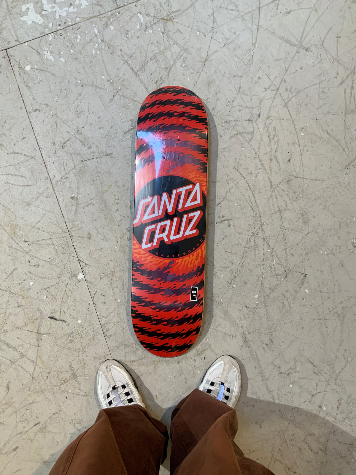 Santa Cruz Flame Ringed Dot 7 Ply Multi Deck 8.5"