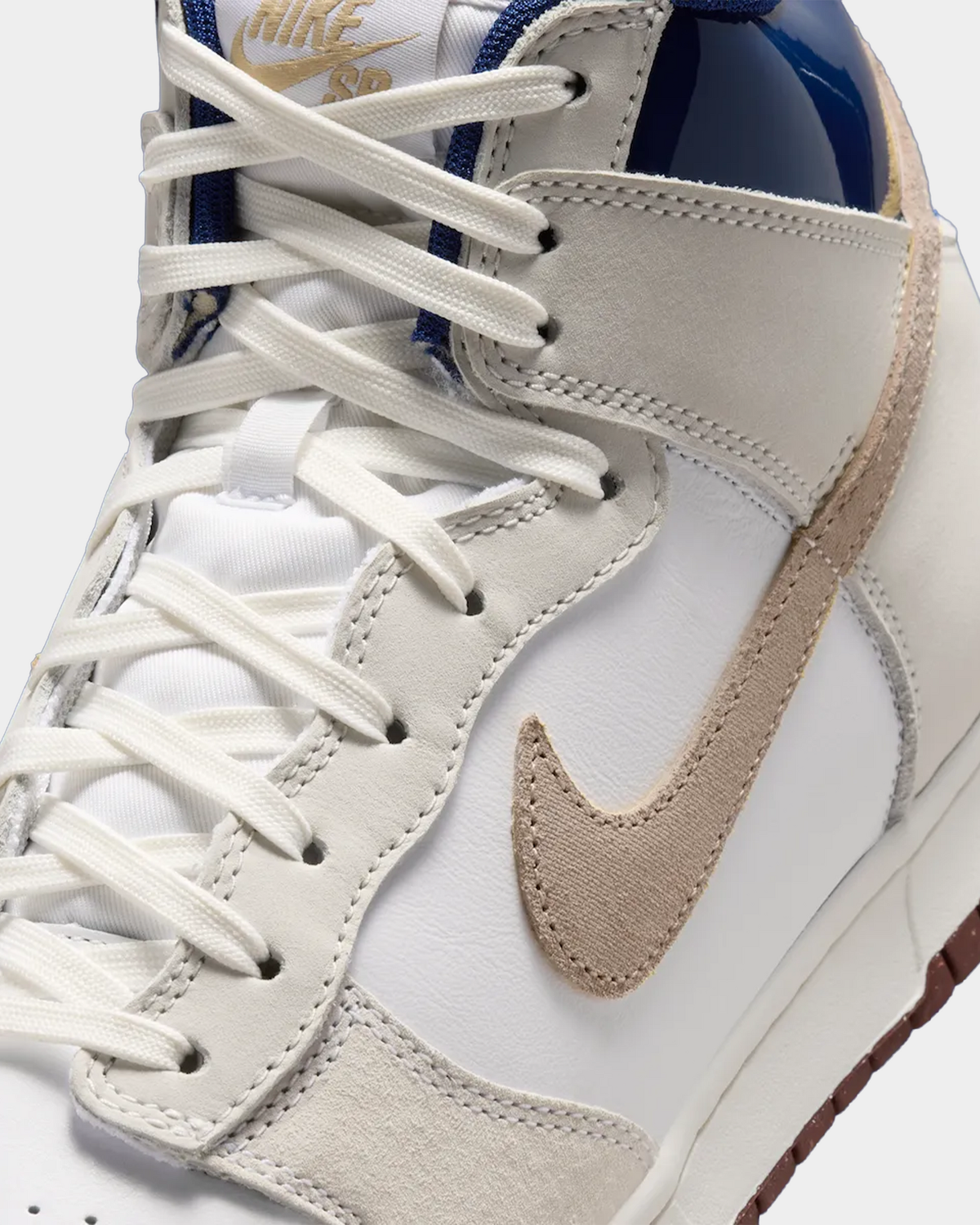 Nike SB x Beyond Dunk High Pro Shoes - White/Sand Dune/Blue Void/Ivory