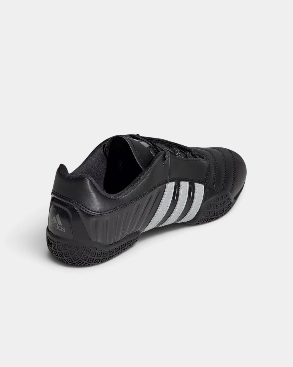 Lockwood Avenue adidas Taekwondo Mei Elite shoe in black seen from behind, the heel and the low black sole