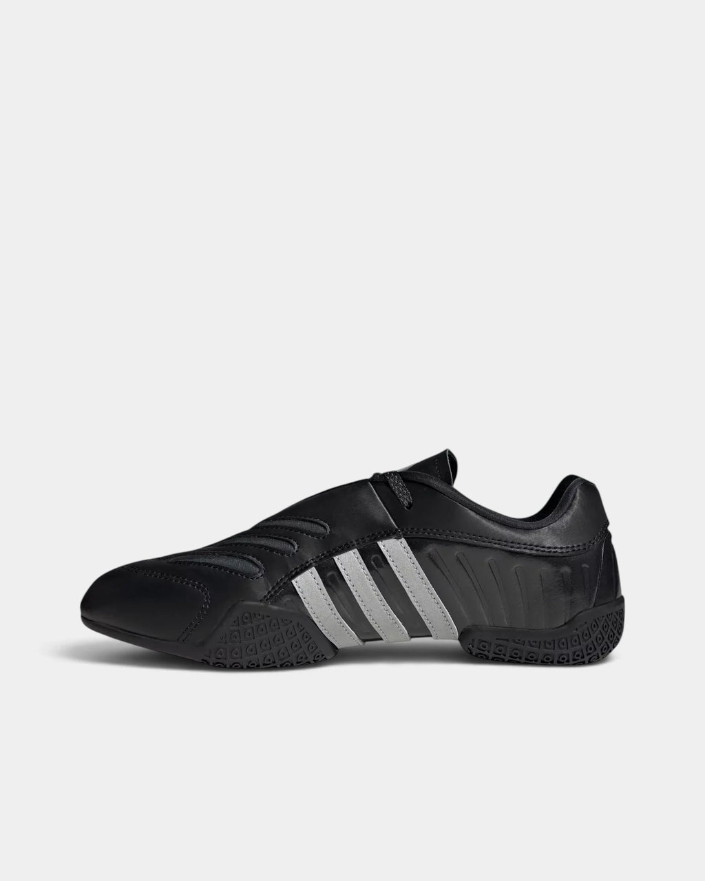 Lockwood Avenue adidas Taekwondo Mei Elite shoe in black, side view from the other side with the stitched toe panels