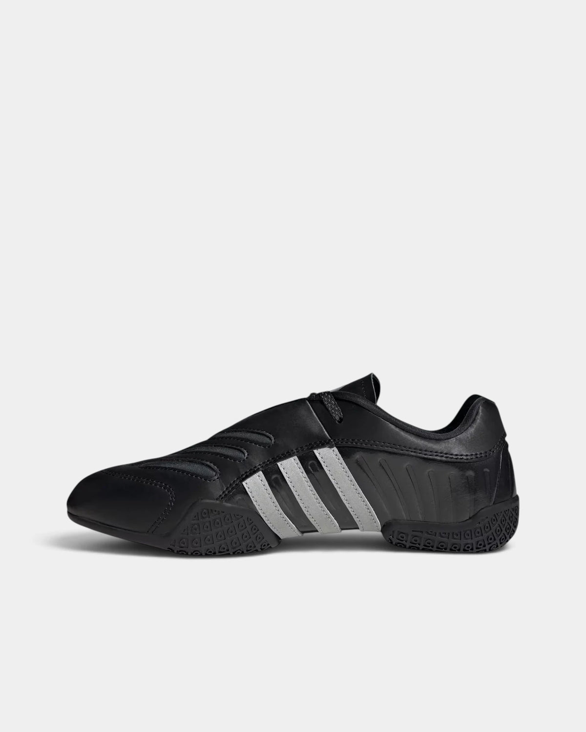 Lockwood Avenue adidas Taekwondo Mei Elite shoe in black, side view from the other side with the stitched toe panels