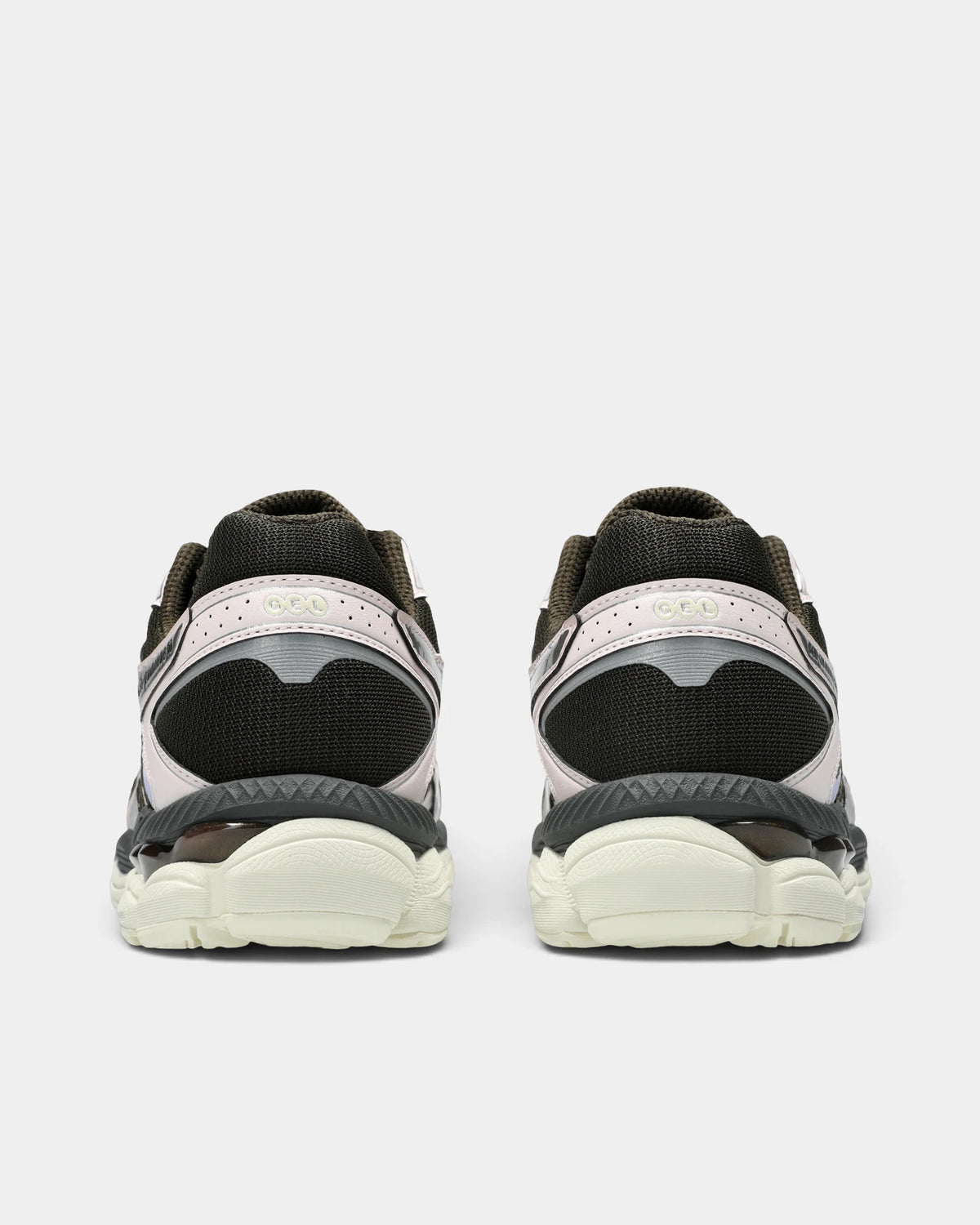 Asics GEL-Cumulus 16 Shoes