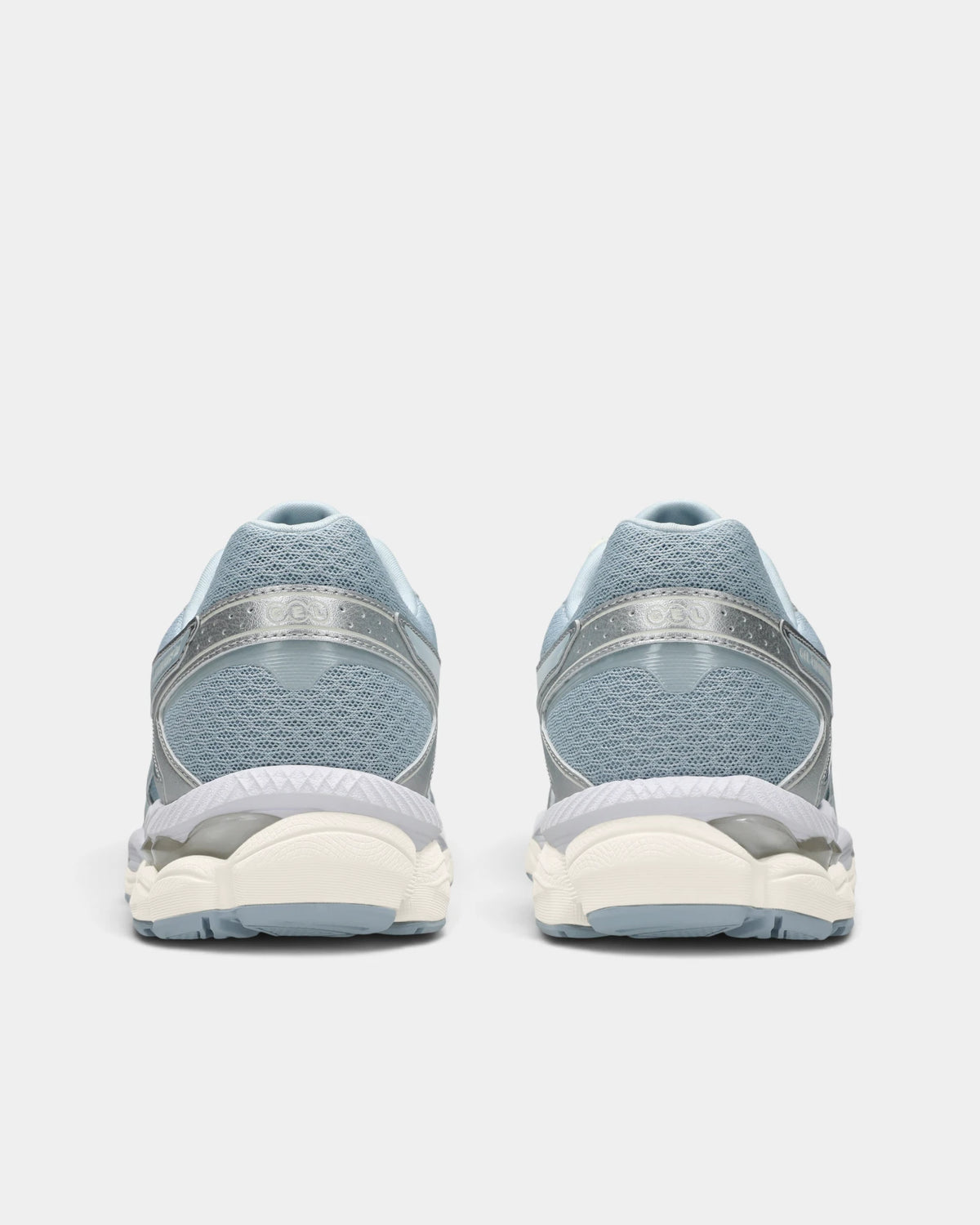 Asics GEL-Cumulus 16 Shoes