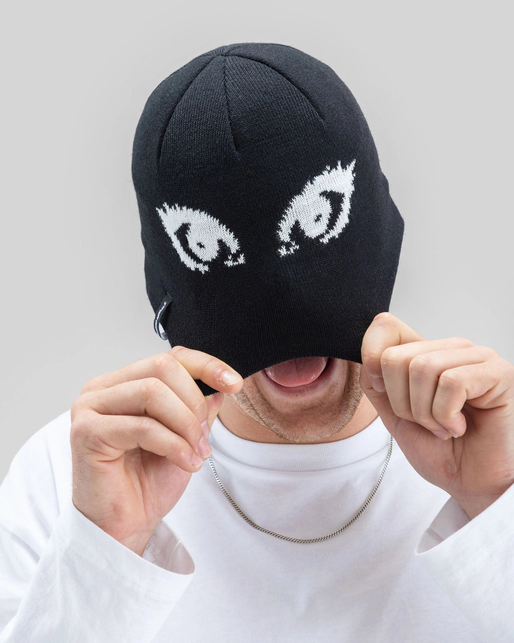 Beyond Medals Jacquard Beanie Eyes - Black