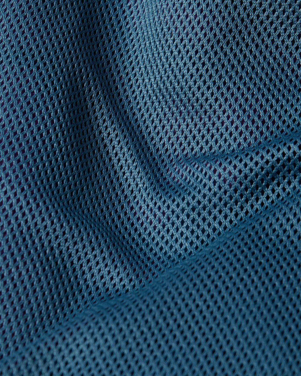 by Parra Purple Darwin Camo Fleece - Blue, close-up of the mesh lining