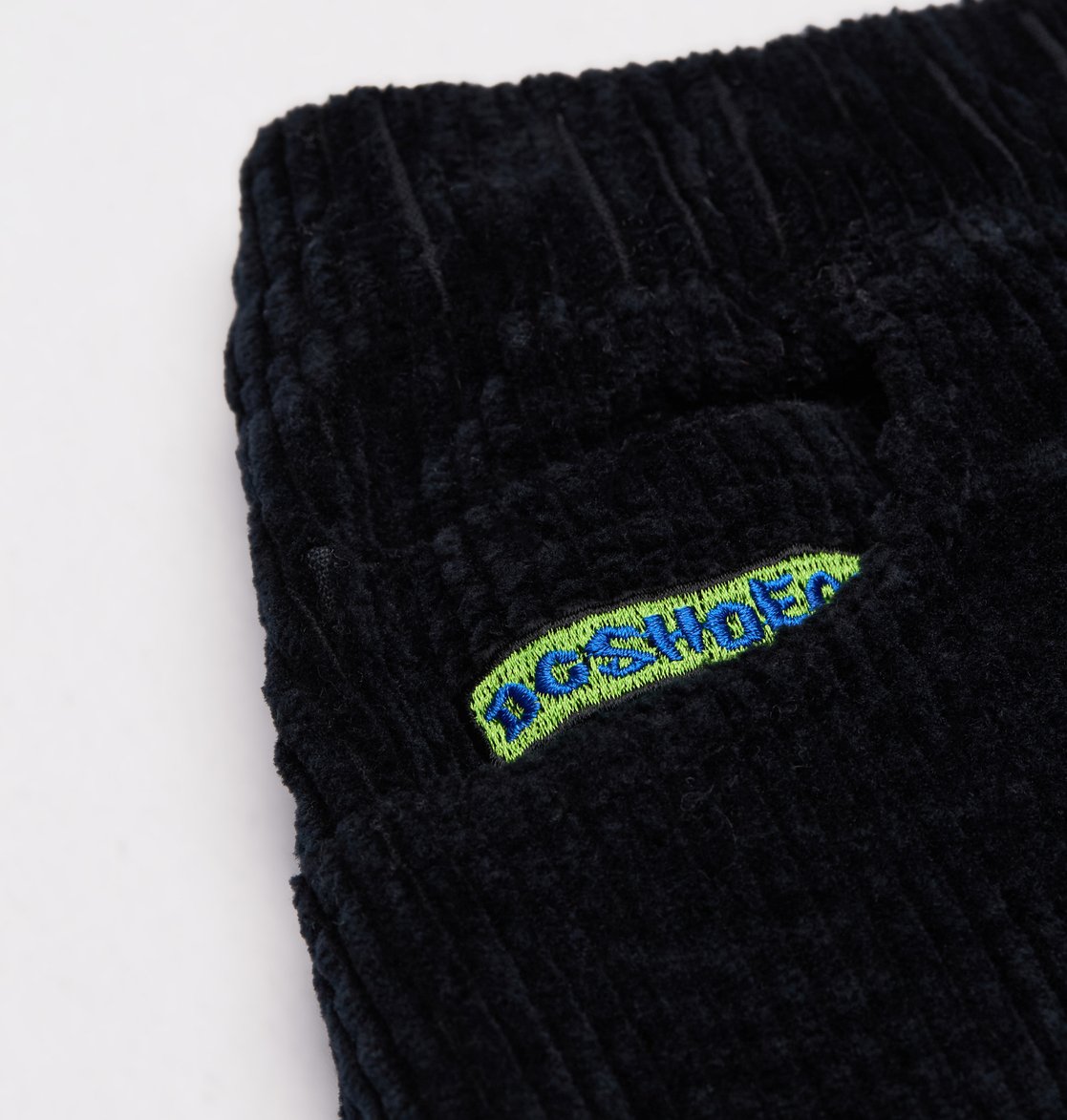 DC Barrel Cord kids trousers in black, wide-leg corduroy trousers with an elasticated waist