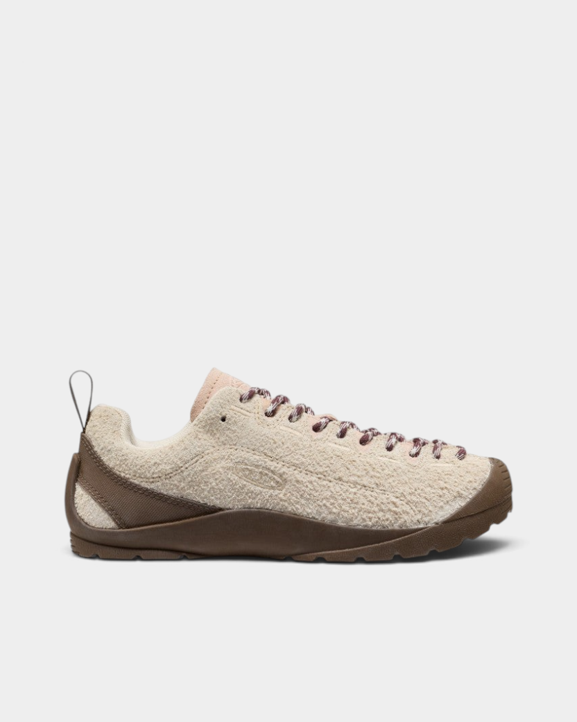 Keen Jasper Shoes in Birch/Cameo Rose, side view of the right shoe, cream suede with a brown rand and outsole, a dusty pink heel patch and speckled laces