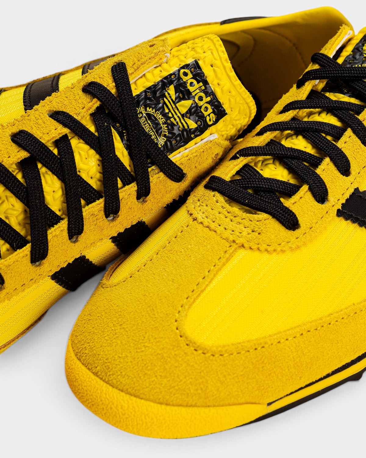 Lockwood Avenue adidas SL 72 OG women's sneakers in yellow nylon and suede with black 3-Stripes and EVA tongue