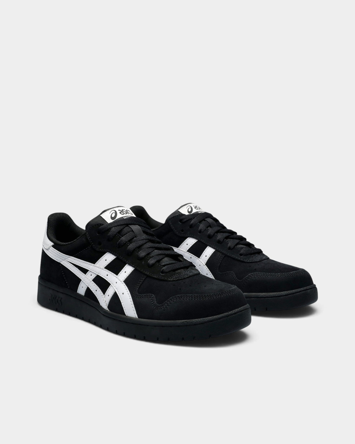 Lockwood Avenue Asics GEL-Vickka Pro black suede skate shoes with white side stripes and cushioned heel