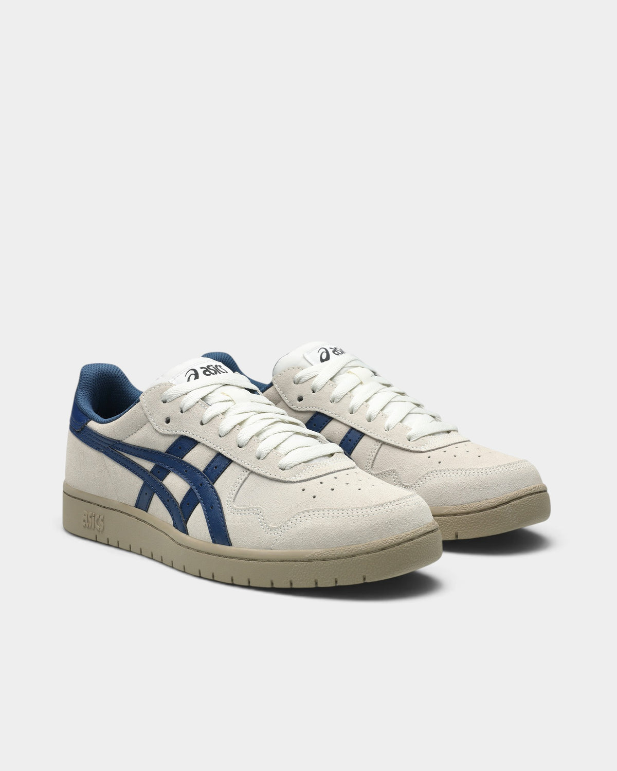 Lockwood Avenue Asics Skateboarding Japan Pro shoes in beige suede with blue side stripes and a durable gum sole.