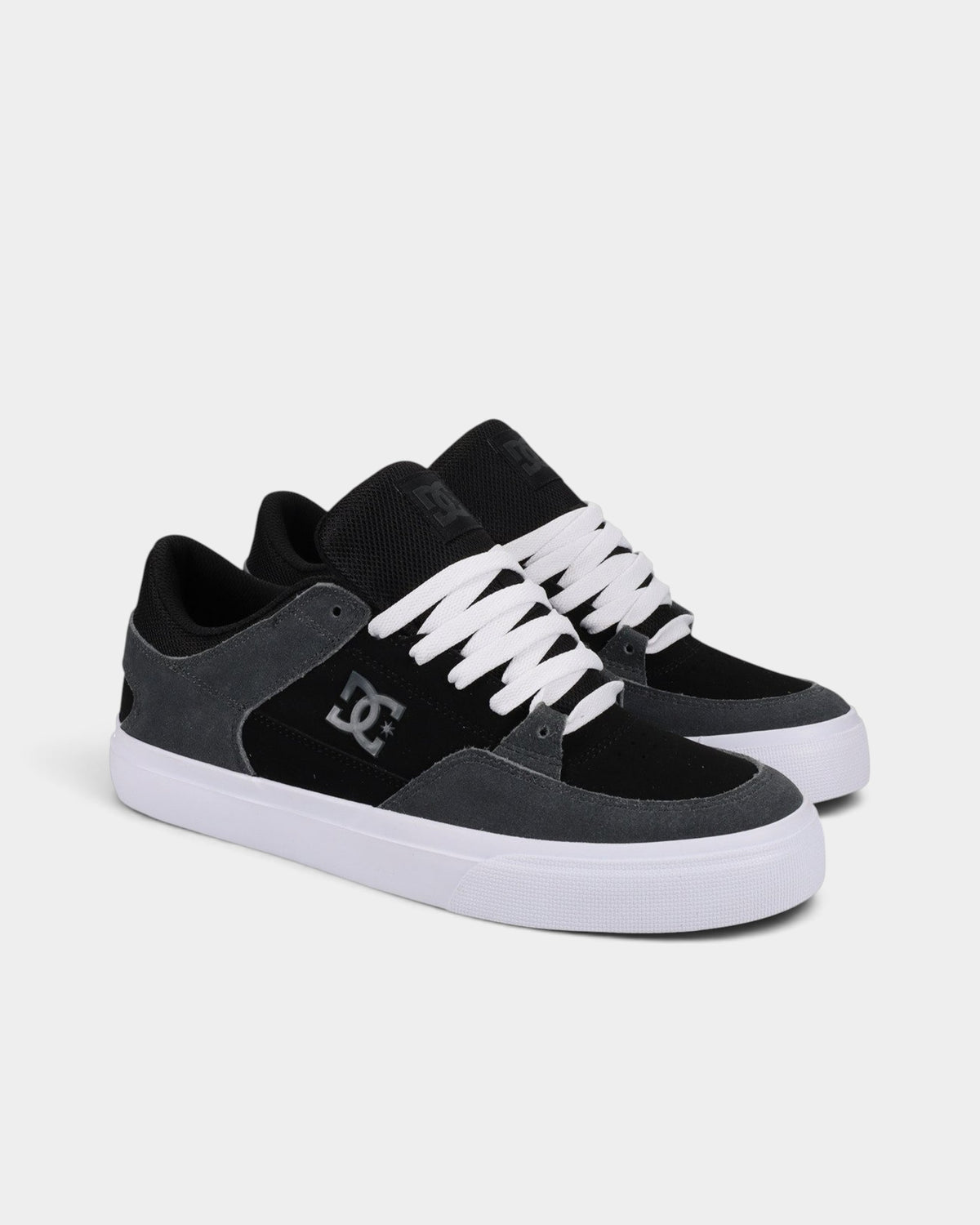 Lockwood Avenue DC Onyx S skate shoes in black suede and leather with white laces and vulcanized rubber sole