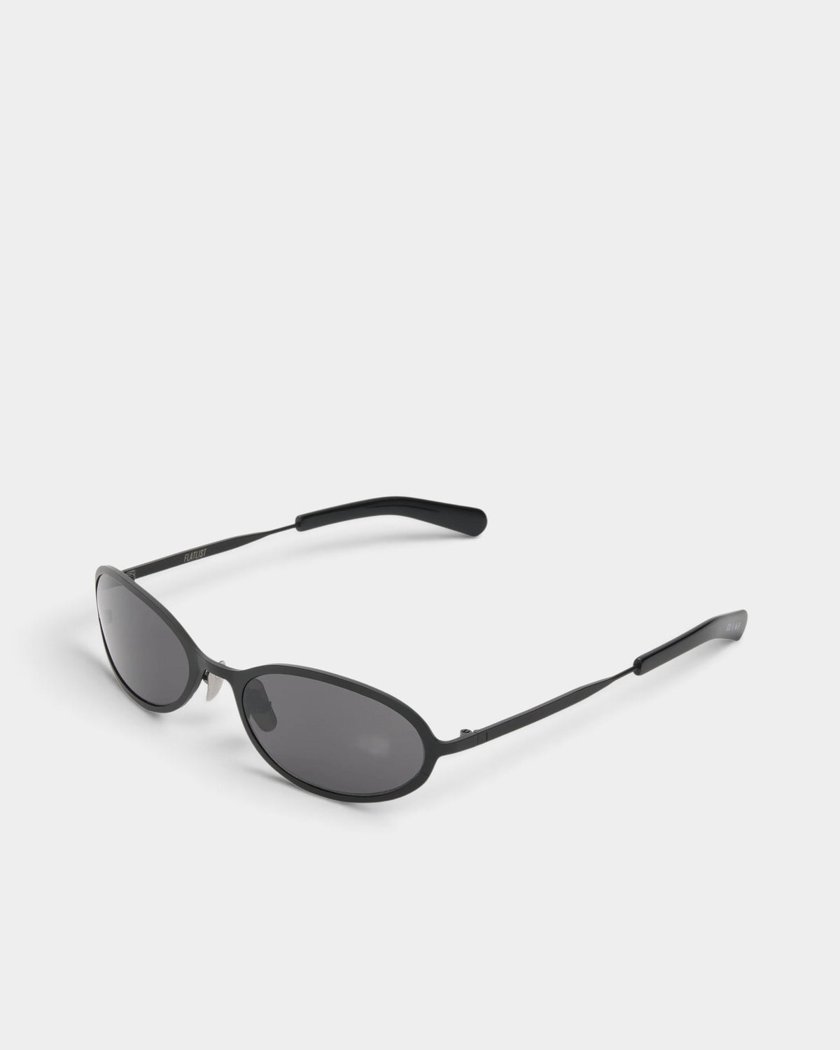 Lockwood Avenue Flatlist Cohen sunglasses in solid black with a sleek titanium frame and dark Carl Zeiss lenses.