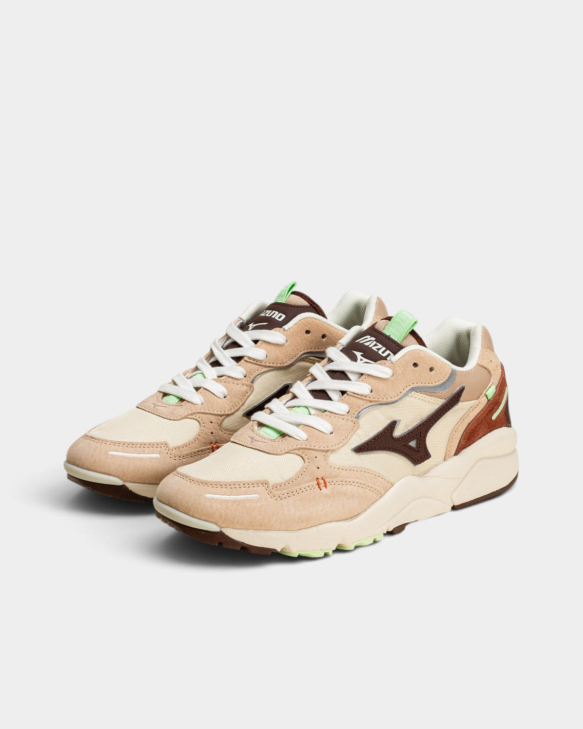 Lockwood Avenue Mizuno Sky Medal B retro sneakers in summer sand, chicory coffee, and mojave desert mesh and leather.