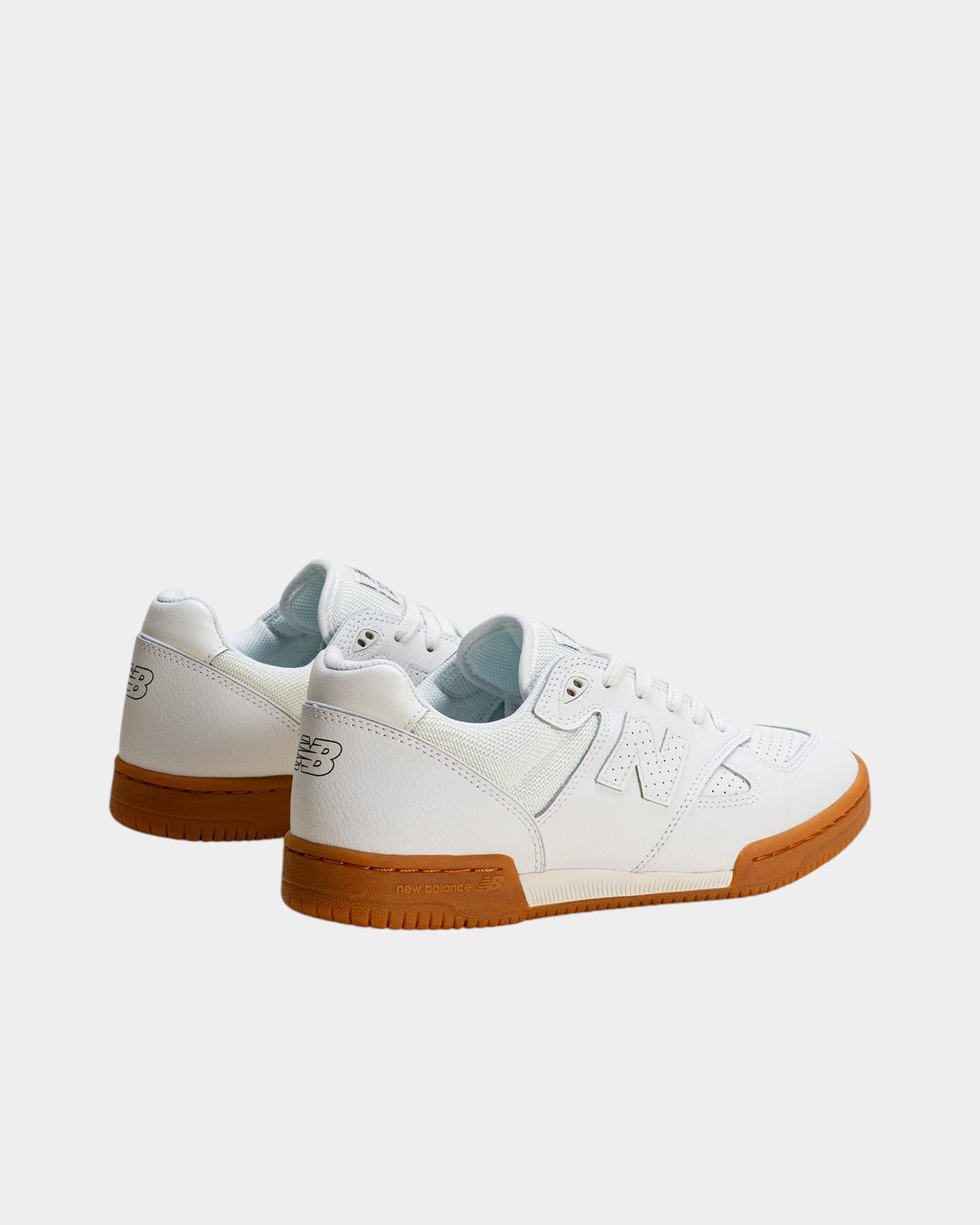 Lockwood Avenue NB Numeric Tom Knox 600 skate shoes in white leather and mesh with a gum rubber outsole