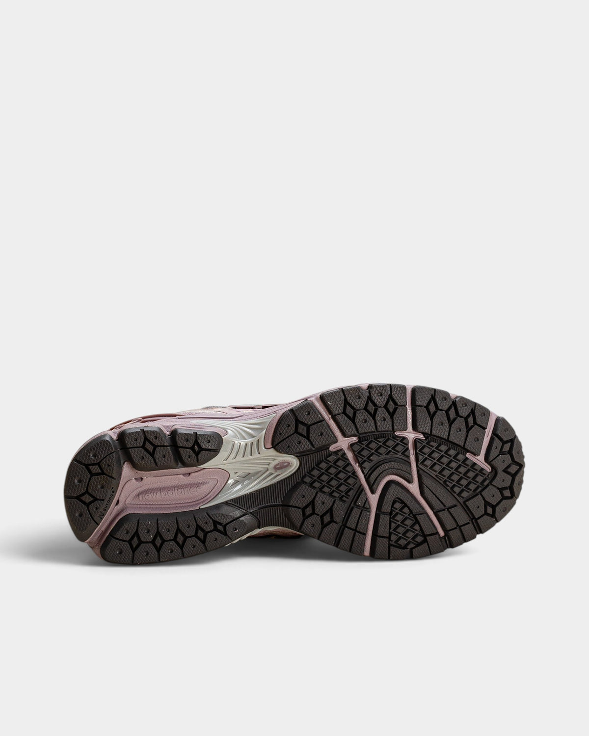 Lockwood Avenue New Balance 1906W sneaker sole in pink and gray with N-ergy and ABZORB technology detailing