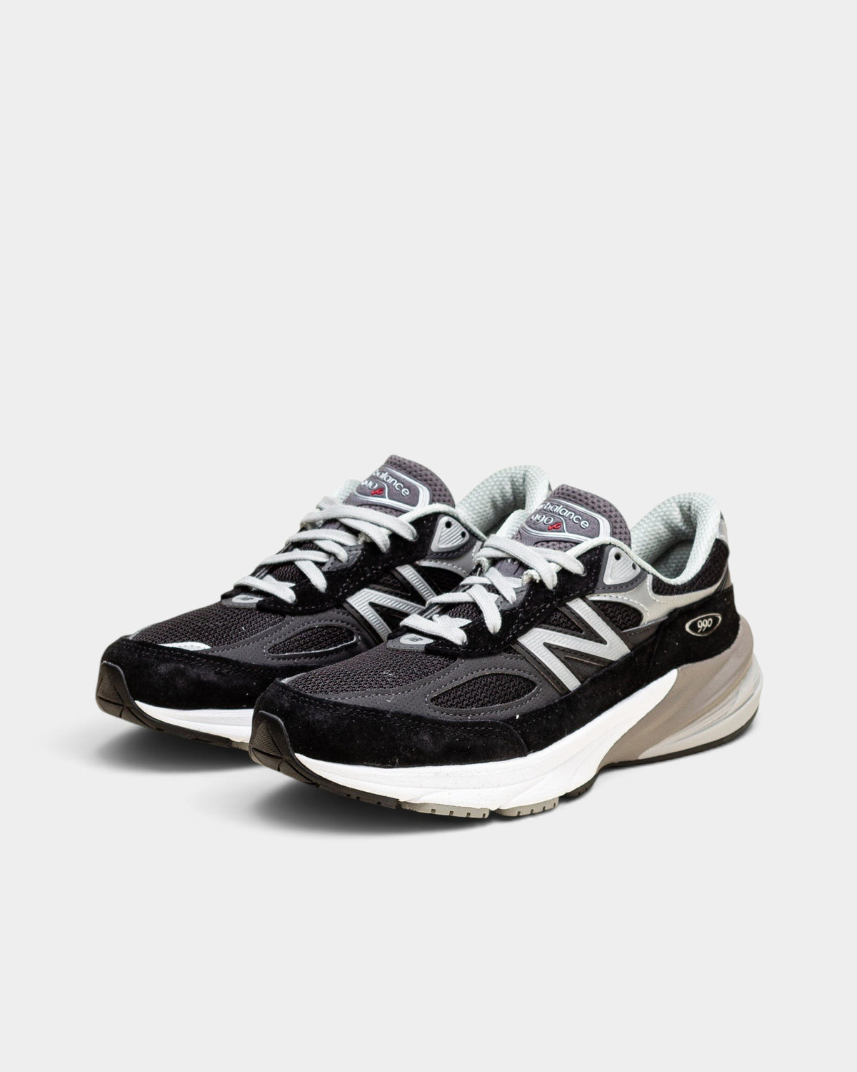 Lockwood Avenue New Balance 990v6 women's sneakers in black mesh and suede with white midsole and branding
