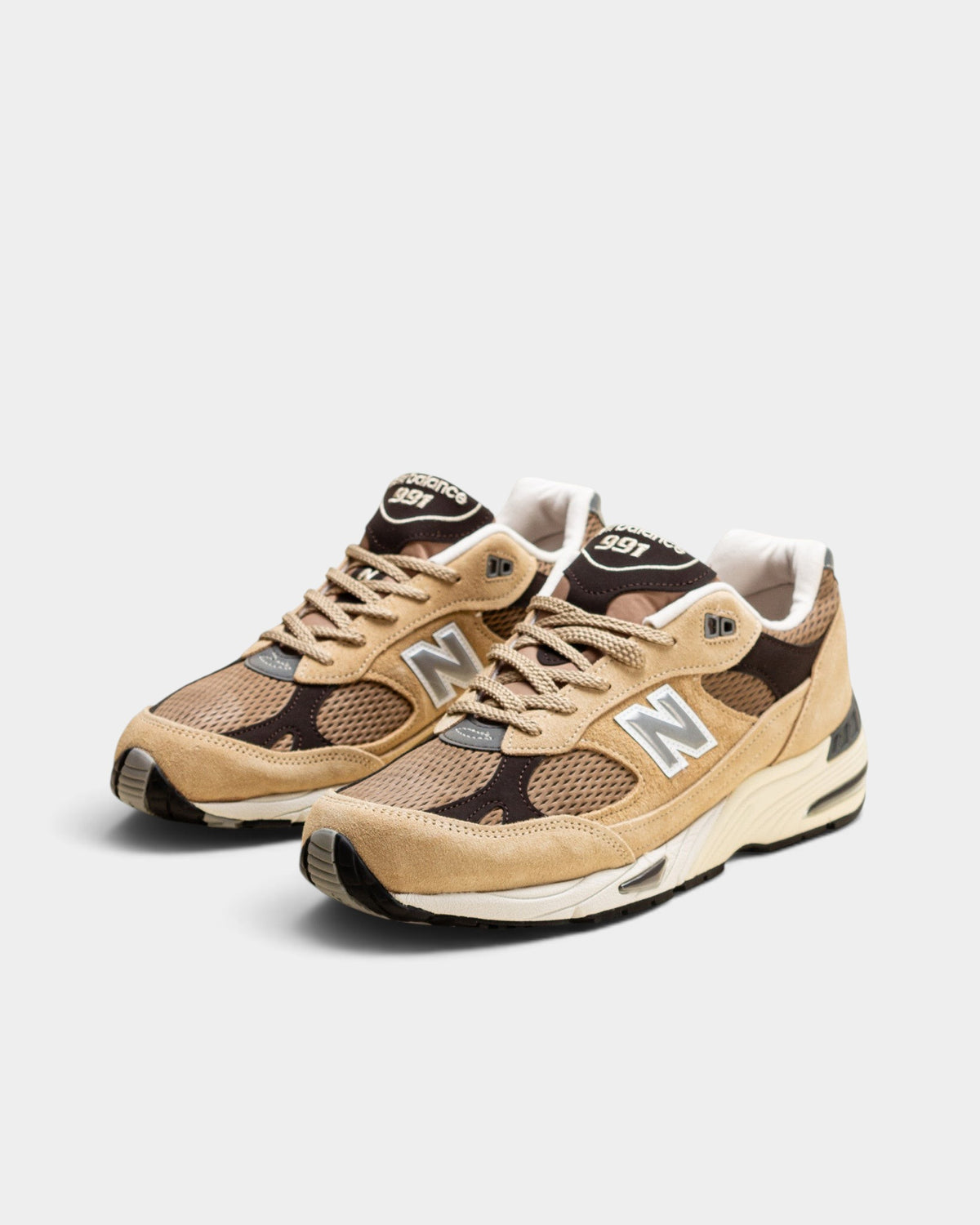 Lockwood Avenue New Balance 991 Finale Pack sneakers in pale khaki and silver mink suede with nubuck detailing.