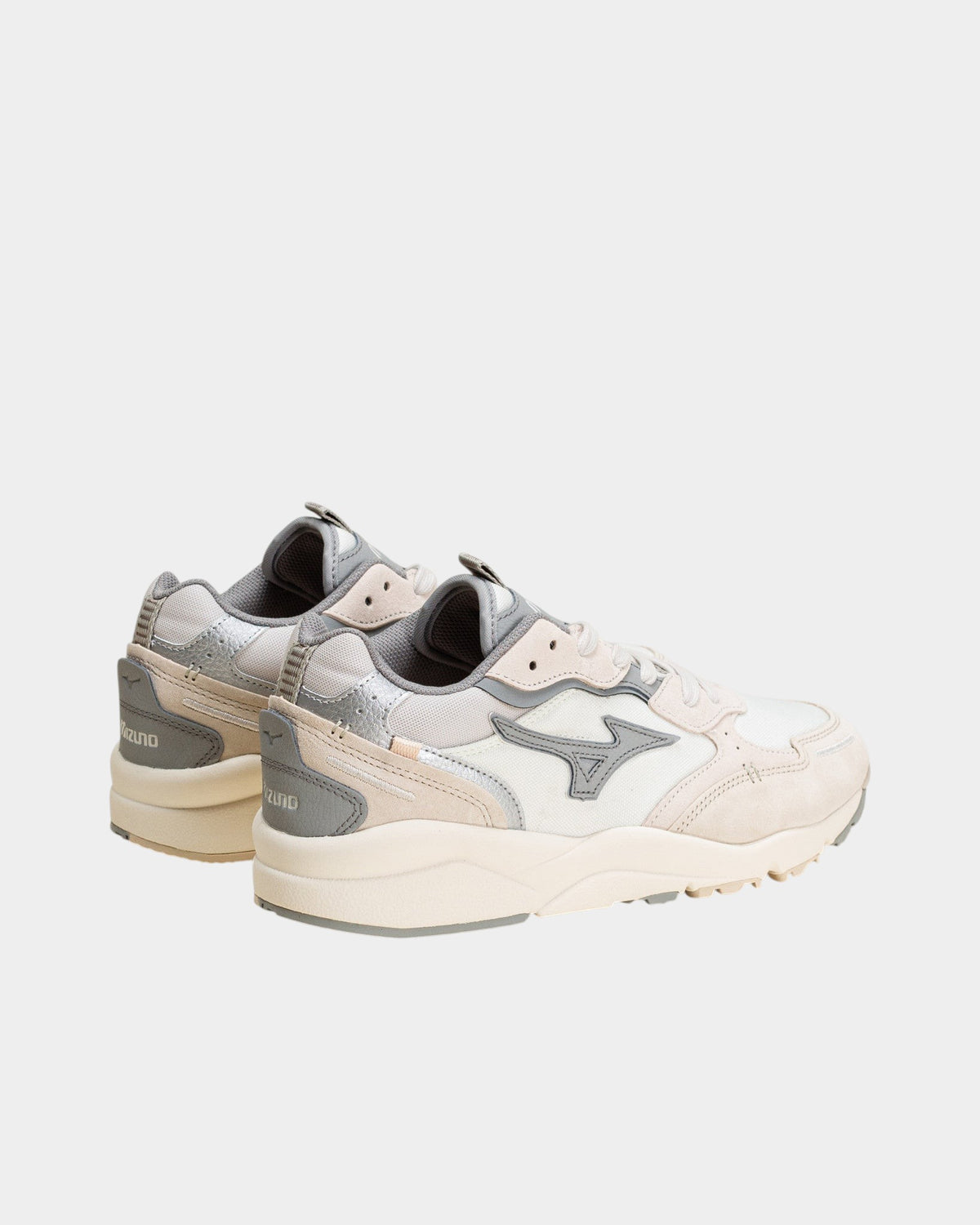 Mizuno Sky Medal Beta Shoes - Snow White / Ultigray / Summer Sand