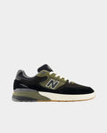 NB Numeric 933 Shoes - Black / Dark Olive