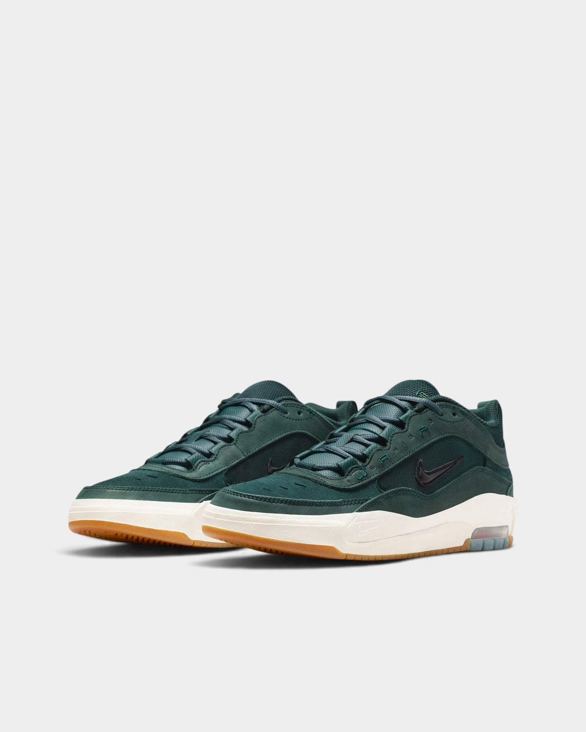 Nike SB Air Max Ishod Shoes - Deep Fir / Black / Sail / Gum