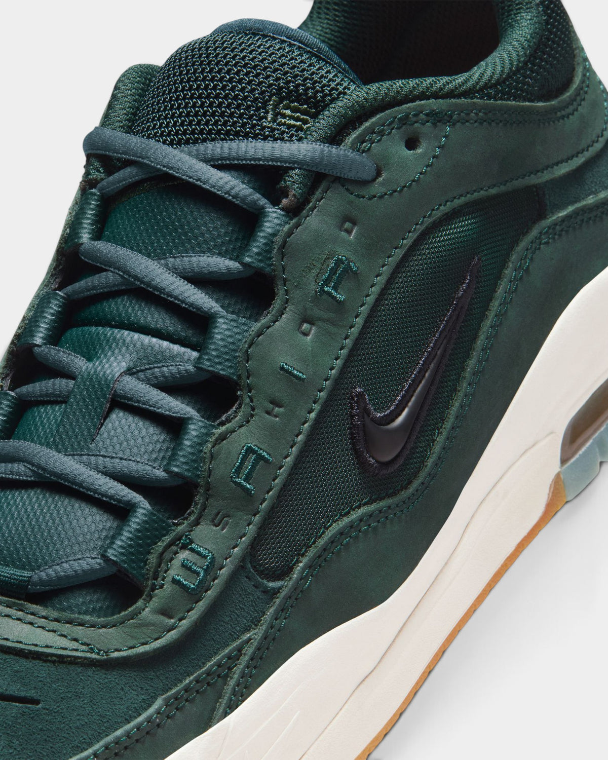 Nike SB Air Max Ishod Shoes - Deep Fir / Black / Sail / Gum
