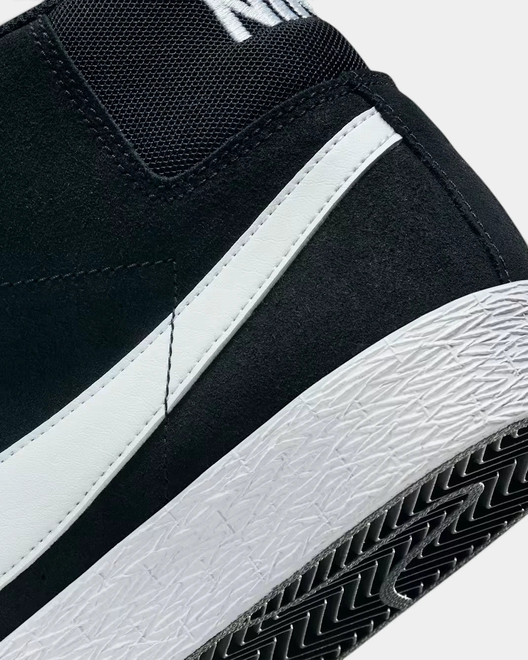 Nike SB Zoom Blazer Mid Shoes
