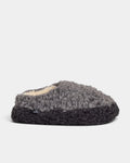 Rue De Wool The Nordic Low slipper in foggy grey curly wool on a charcoal black wool rim, side view