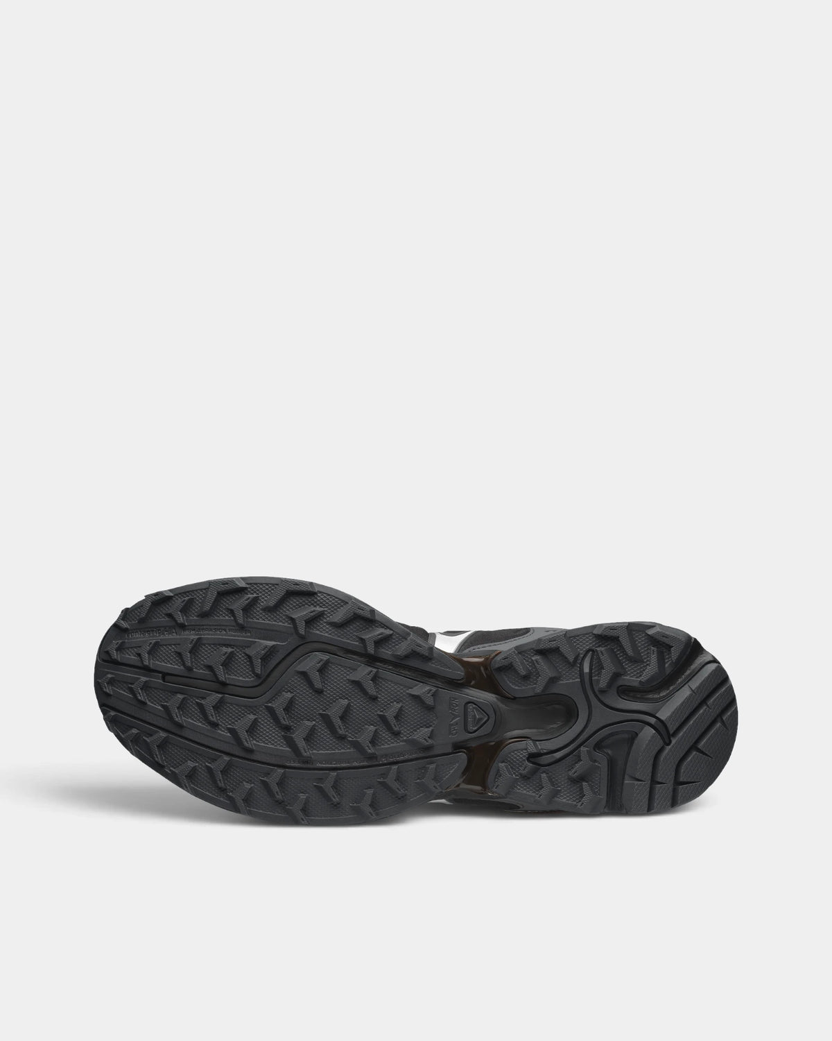 Salomon XT-Whisper Gore-Tex Shoes in Delicioso/Asphalt/Castlerock, the outsole, tread facing the camera